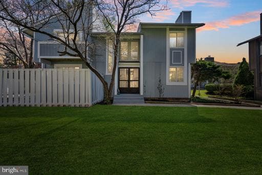 18444 STONE HOLLOW DRIVE - Photo 1