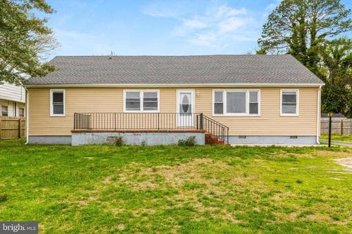 308 E CEDAR LANE - Photo 1