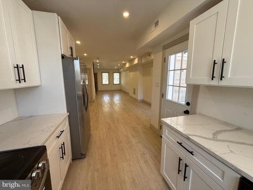3905 CRANSTON AVENUE - Photo 1