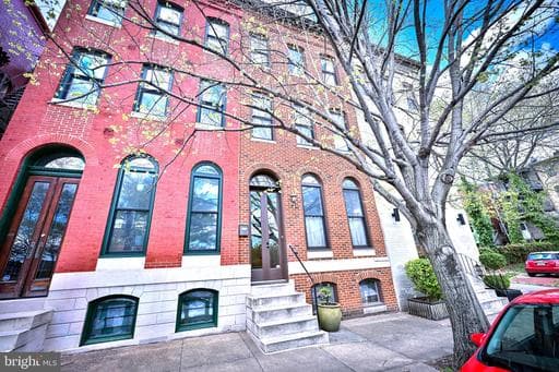 240 WILSON STREET - Photo 1