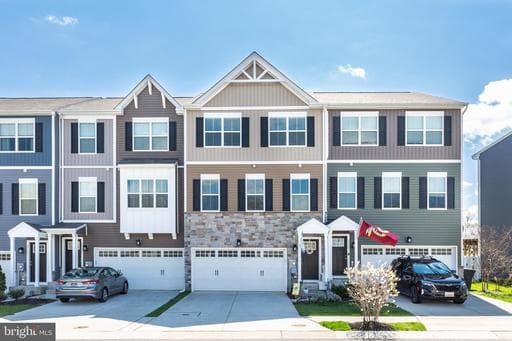 2723 TOWN VIEW CIRCLE - Photo 1
