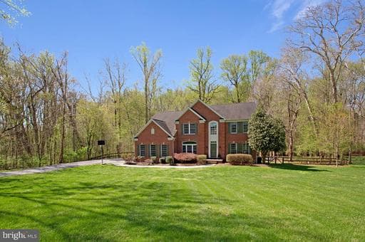 405 PONDVIEW LANE - Photo 1