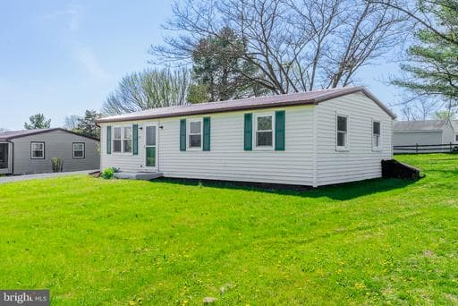 329 Dutch Ln, Mt Jackson, VA 22842-9429, United States - Photo 1