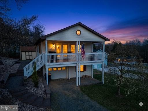 20 LAKEVIEW CIRCLE - Photo 1