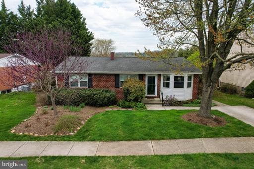 10113 Daventry Dr, Cockeysville, MD 21030-3329, United States - Photo 1