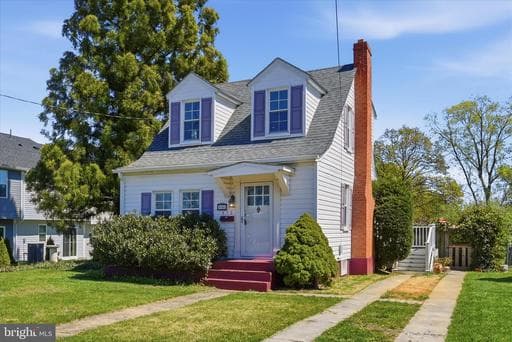 510 N PLEASANT VALLEY ROAD - Photo 1