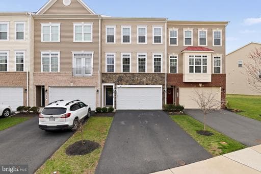 206 MILES HAWK TERRACE - Photo 1