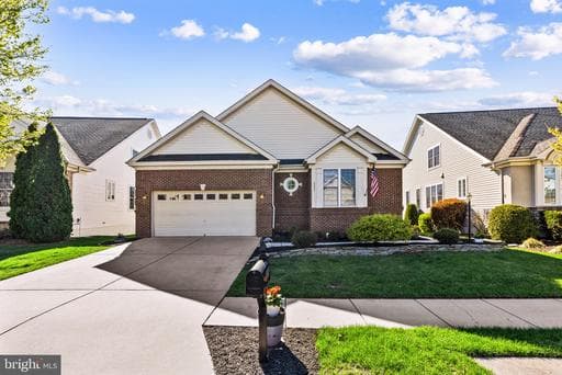 6852 Tred Avon Pl, Gainesville, VA 20155-3133, United States - Photo 1