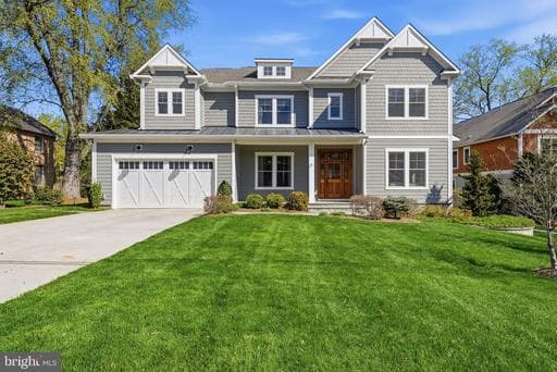 427 ORCHARD STREET - Photo 1