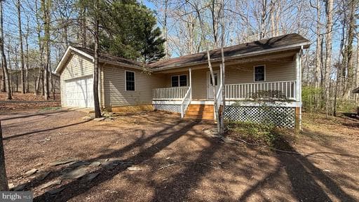 533 Mount Pleasant Dr, Locust Grove, VA 22508-5208, United States - Photo 1