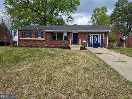 14 Teakwood Dr, Newport News, VA 23601-3131, United States - Photo 1