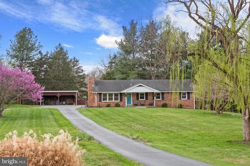 549 ARROWHEAD LANE - Photo 1