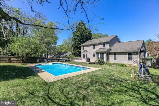 20 S POINTE LANE - Photo 1