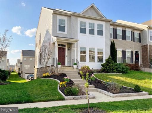 41505 MARGROVE CIRCLE - Photo 1