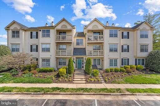 10998 KOMAN CIRCLE 203