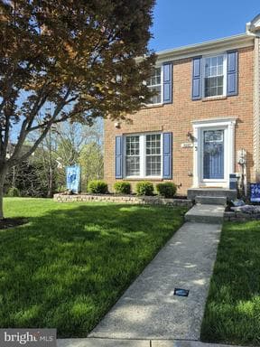 8187 DEER CHASE LANE - Photo 1
