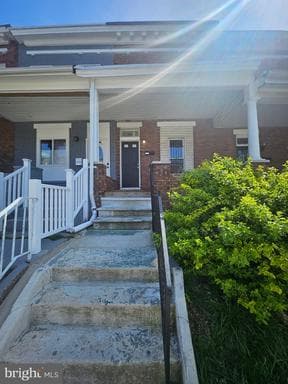3141 ELMORA AVENUE - Photo 1