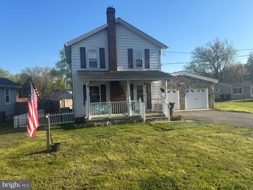 602 RICHMOND STREET - Photo 1