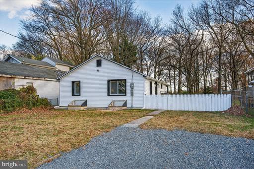 7631 OLD BATTLE GROVE ROAD - Photo 1