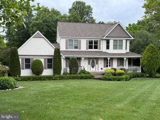 4430 EMBASSY DRIVE - Photo 1
