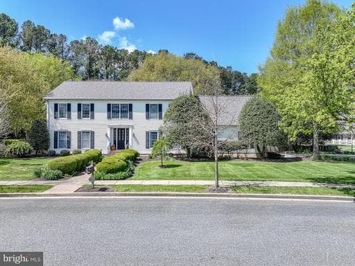 31 LONDONDERRY DRIVE - Photo 1