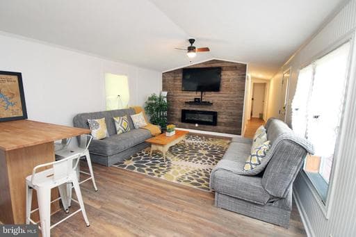 8956 OAKLAND SANG RUN ROAD - Photo 1