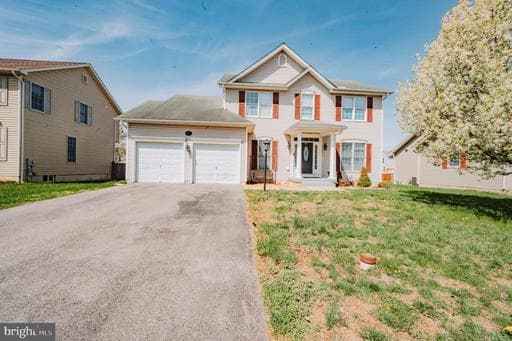 13558 ESSEX DRIVE - Photo 1