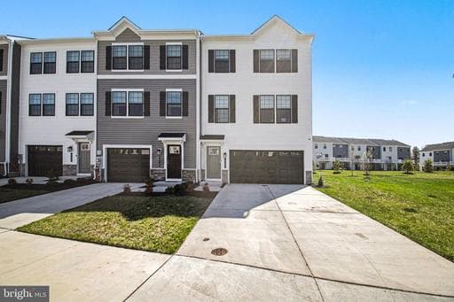 548 SWIFT HERON AVE - Photo 1