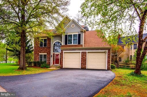 46571 CARLYLE COURT - Photo 1