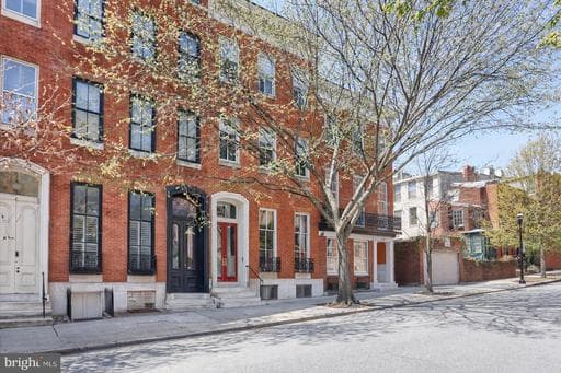1220 BOLTON STREET - Photo 1