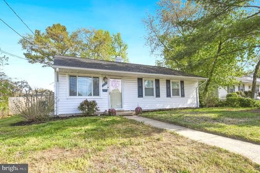 1010 ELKHART STREET - Photo 1