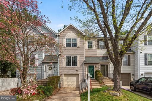 4708 LEYDEN WAY - Photo 1