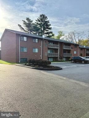 105 FITZ COURT 202 - Photo 1
