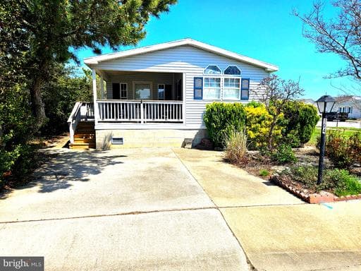 104 ASSATEAGUE COURT - Photo 1