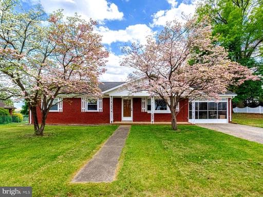 25 WOODLAND PARK DRIVE - Photo 1