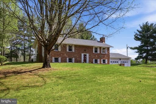 2755 ALLEN ROAD - Photo 1