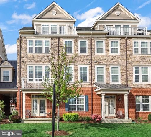 42593 SUNSET RIDGE SQUARE - Photo 1