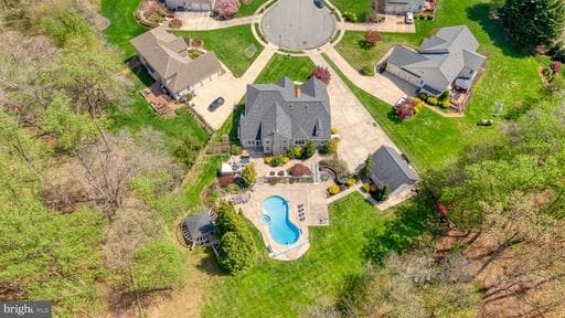 1216 BLUEBIRD COURT - Photo 1