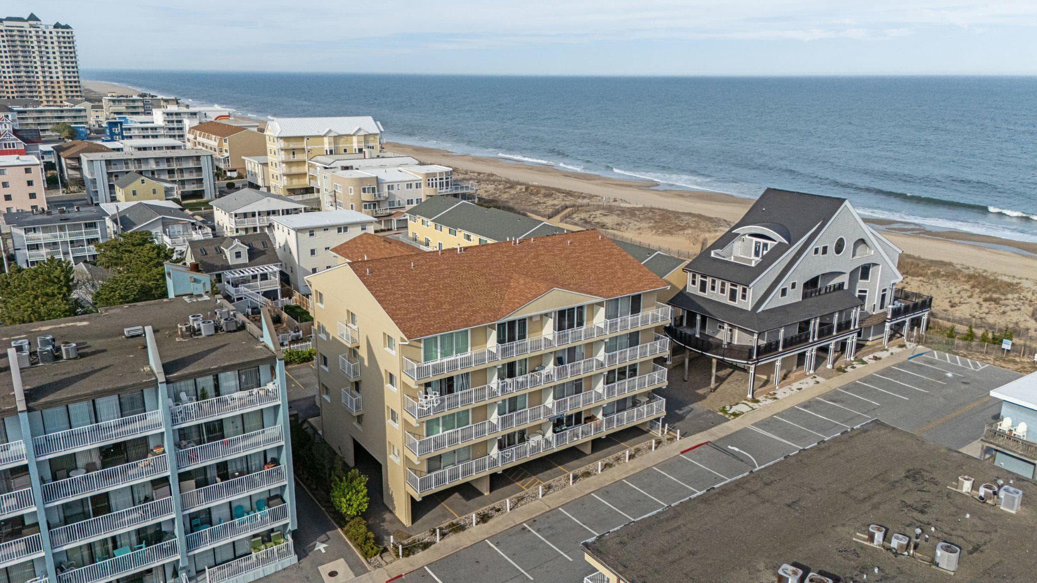 6 42nd St, Ocean City, MD 21842-3821, United States