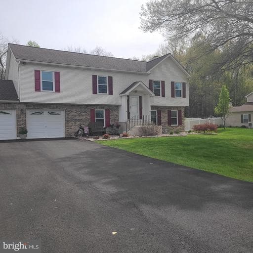 3 Stoddard Dr, Newark, DE 19702-2207, United States - Photo 1