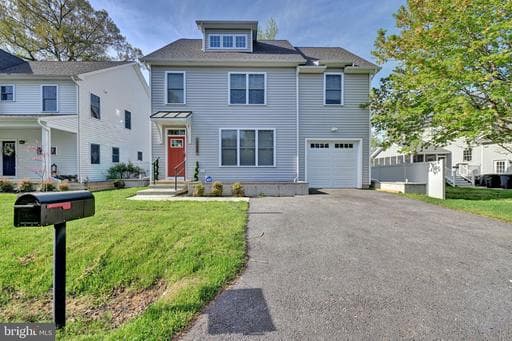1205 HAWTHORNE STREET - Photo 1