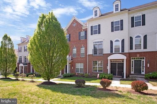505 JURGENSEN PL - Photo 1