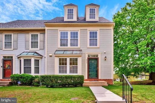 8800 BIRCHWOOD WAY - Photo 1