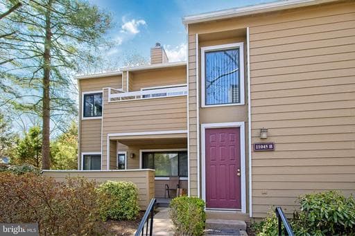 11045 VILLARIDGE COURT - Photo 1