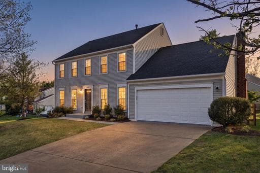 803 HALLYARD COURT - Photo 1