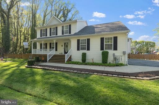 1221 Cedar Ln, Edgewater, MD 21037-4403, United States - Photo 1