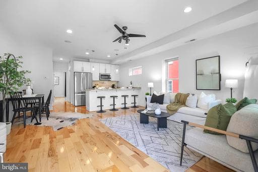3325 11TH STREET 4 - Photo 1
