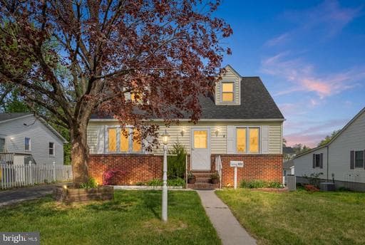 222 CHELSEA ROAD - Photo 1