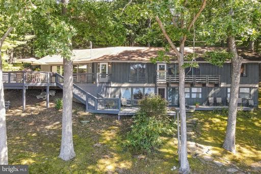 1244 GLENDALE ROAD - Photo 1
