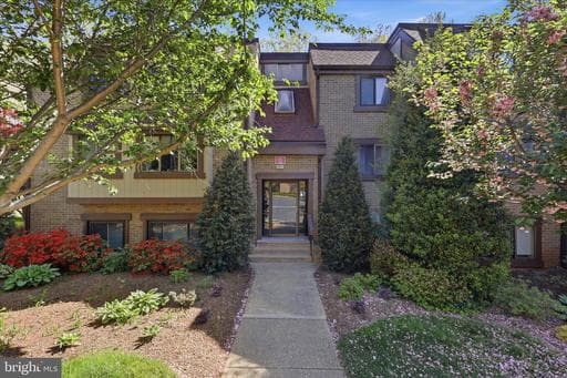 1661 PARKCREST CIRCLE 5A/300 - Photo 1